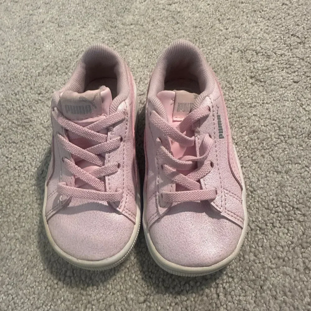 Pink Puma toddler girls classic slip on Sneakers size 6 like new